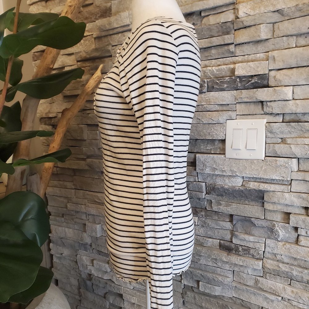 H&M Ribbed Henley Top - Picture 4 of 7